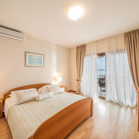 Apartments Melissa Врси Екстериор снимка