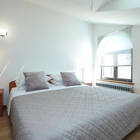 Apartments Melissa Врси Екстериор снимка