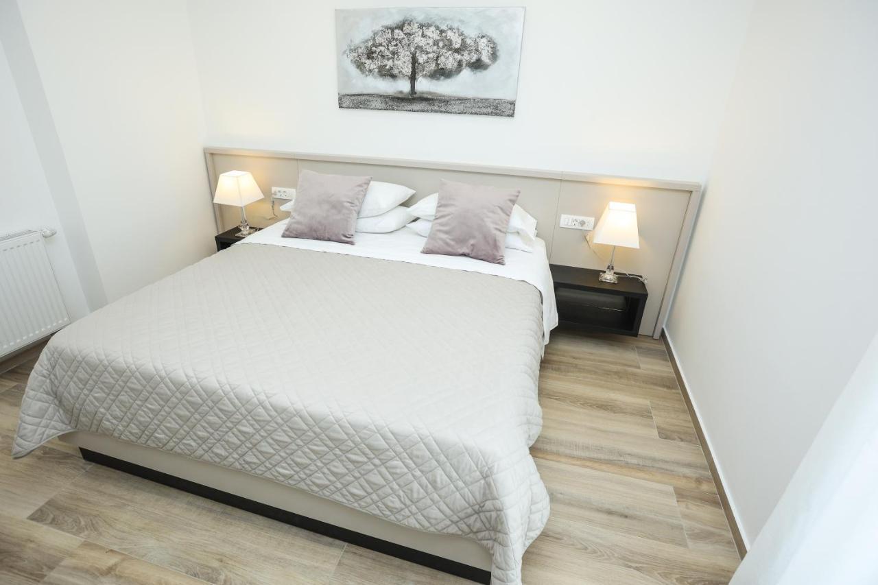 Apartments Melissa Врси Екстериор снимка